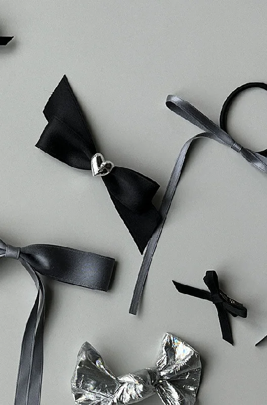Comfortable And Versatile BOW HAIR CLIP WITH BUBBLE HEART PENDANT