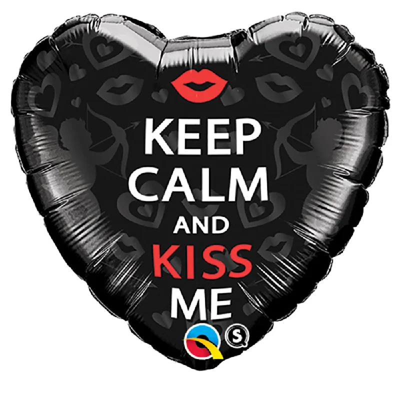 Minimal Comfort 18 inch KEEP CALM AND KISS ME