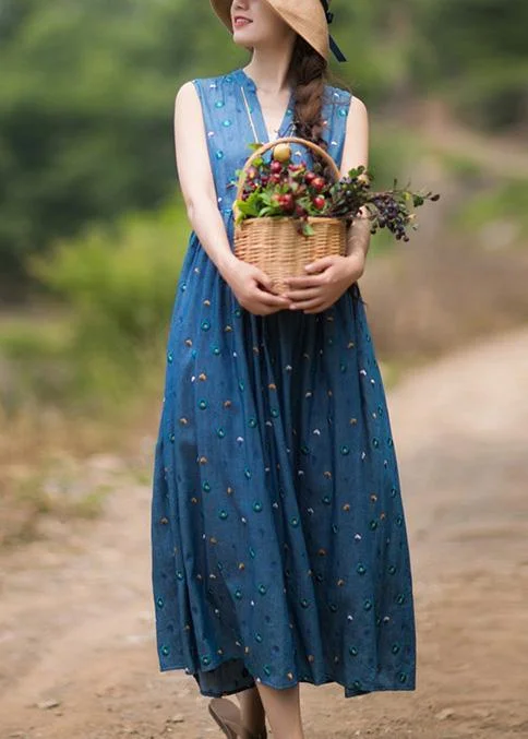 Retro Lace Fabric Natural V Neck Sleeveless Summer Clothes Women Fashion Ideas Blue Embroidery Maxi Dresses