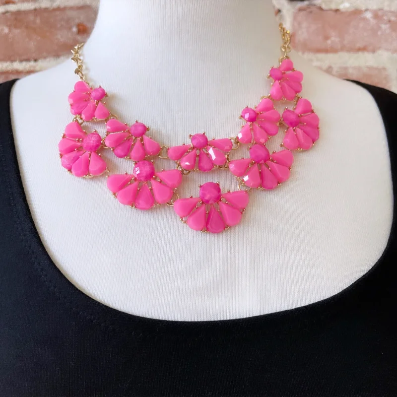 Fashion Must-have Pink Beaded Necklace and Earrings Set
