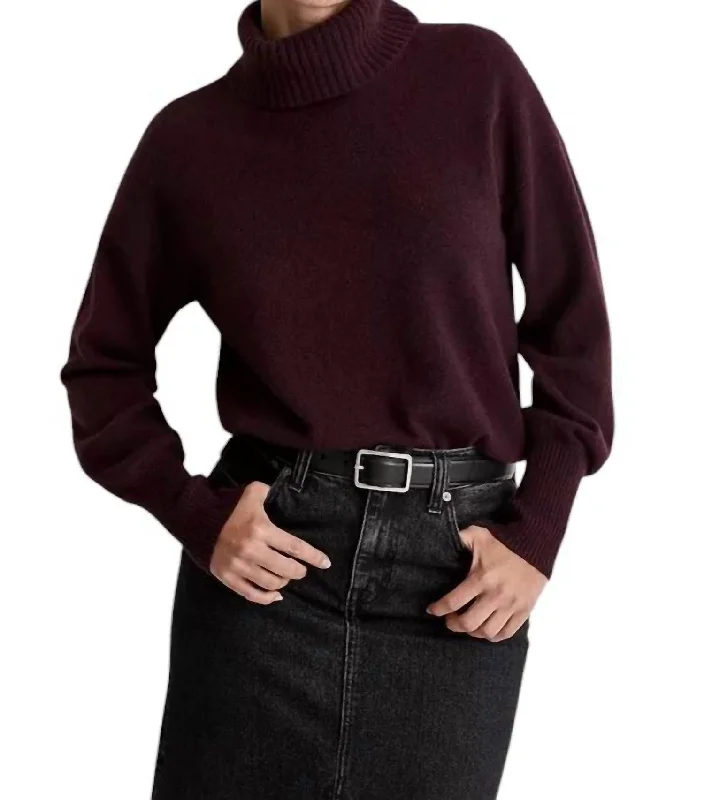 Classic Series Hilda Turtleneck Sweater In Burgundy