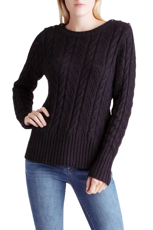 Boutique display Punk Yarn Sweater In Black