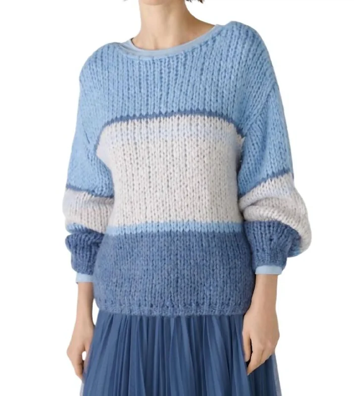 Integrated Design Pullover Sweater In Blue