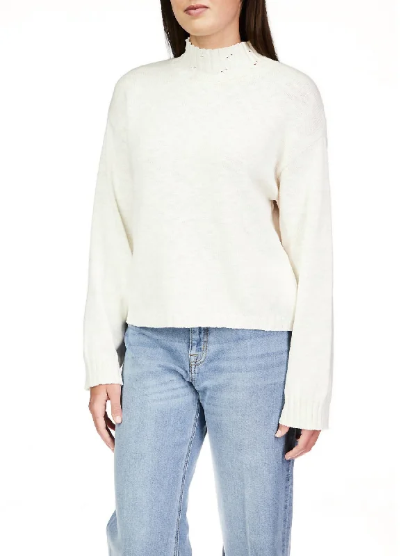 Autumn Selection Off Duty Sweater In White Sand