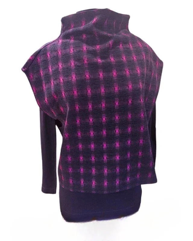 High-end Design Mendoza Sweater Top In Black/pink