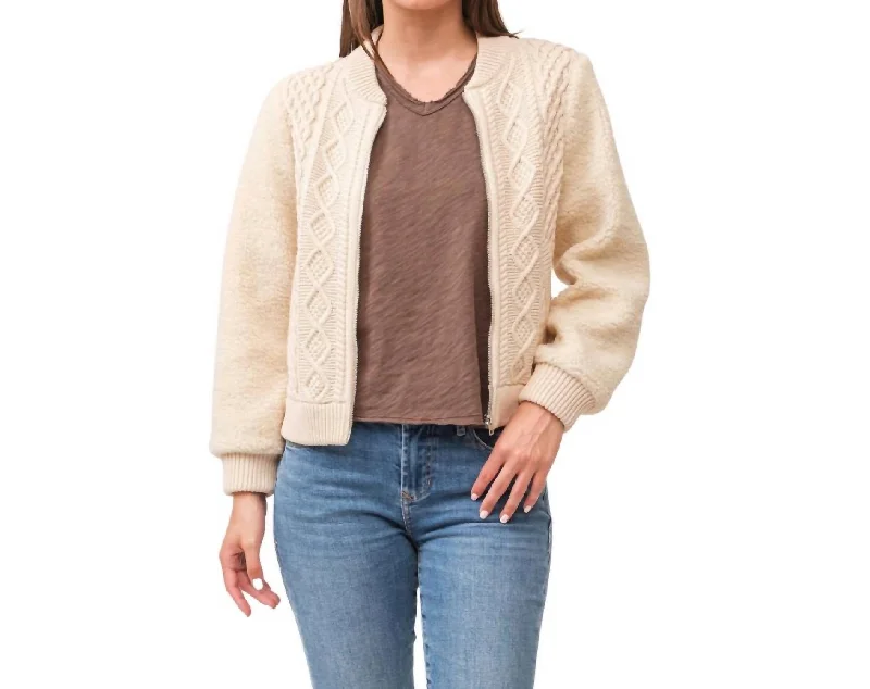 Relaxed Fashion Erla Sweater In Antique White