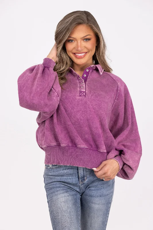 Minimal Comfort It All Works Out Women's Acid Wash Pullover