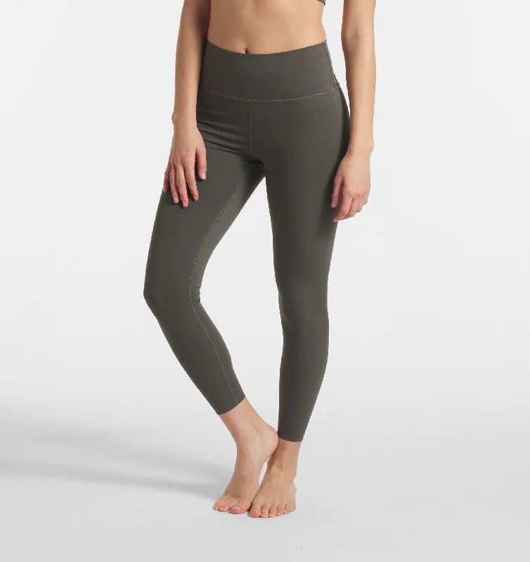Luxury and fashionable Performa High-Rise Legging II [7/8]