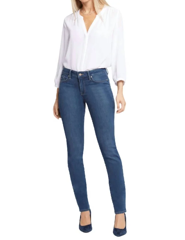 Street Fashion Style Alina Skinny Jeans In Reverence