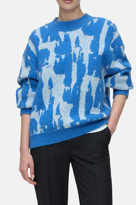Cozy Look Crew Neck Jacquard Sweater In Lake Blue