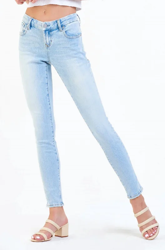 Slim Fit Joyrich Low Rise Skinny Jean In Fiji